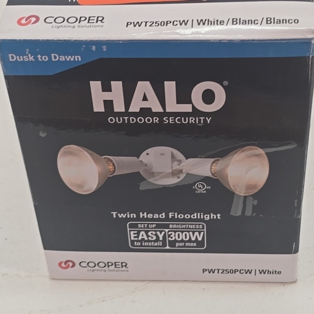 Halo Outdoor Twin Head LED Floodlight White Dusk to Dawn PWT250PCW